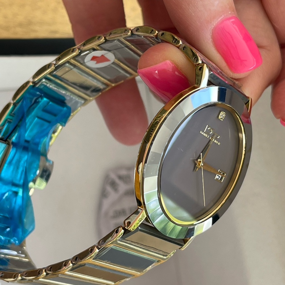 Daniel Steiger Watch - Picture 5 of 5